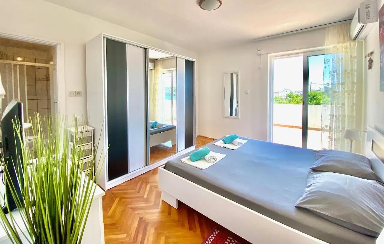Classic Guest House Keko Rab Barbat na Rabu 3*,