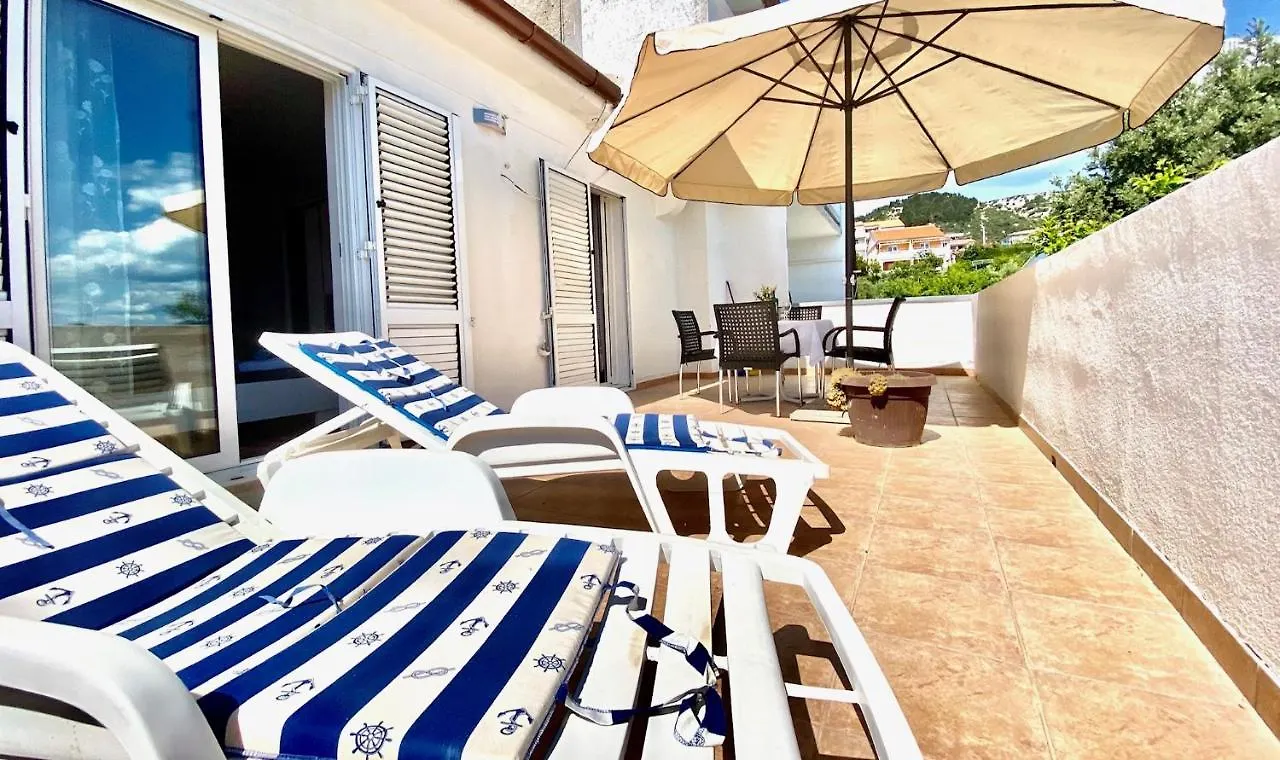 Classic Guest House Keko Rab Barbat na Rabu 3*,
